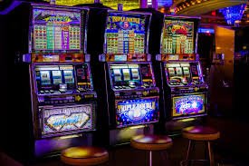 Filipino player completing a 588jl deposit on mobile to access casino and sports games